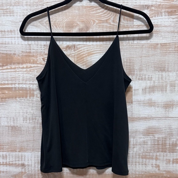 Women's Black Spaghetti Strap V-Neck Camisole Top in Size Small - Picture 2 of 8